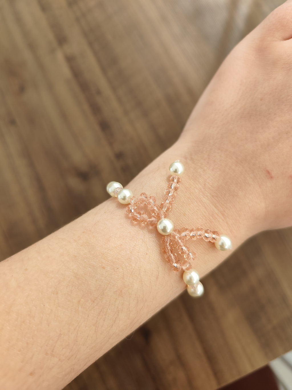 Pulseira Laço e Pérolas
