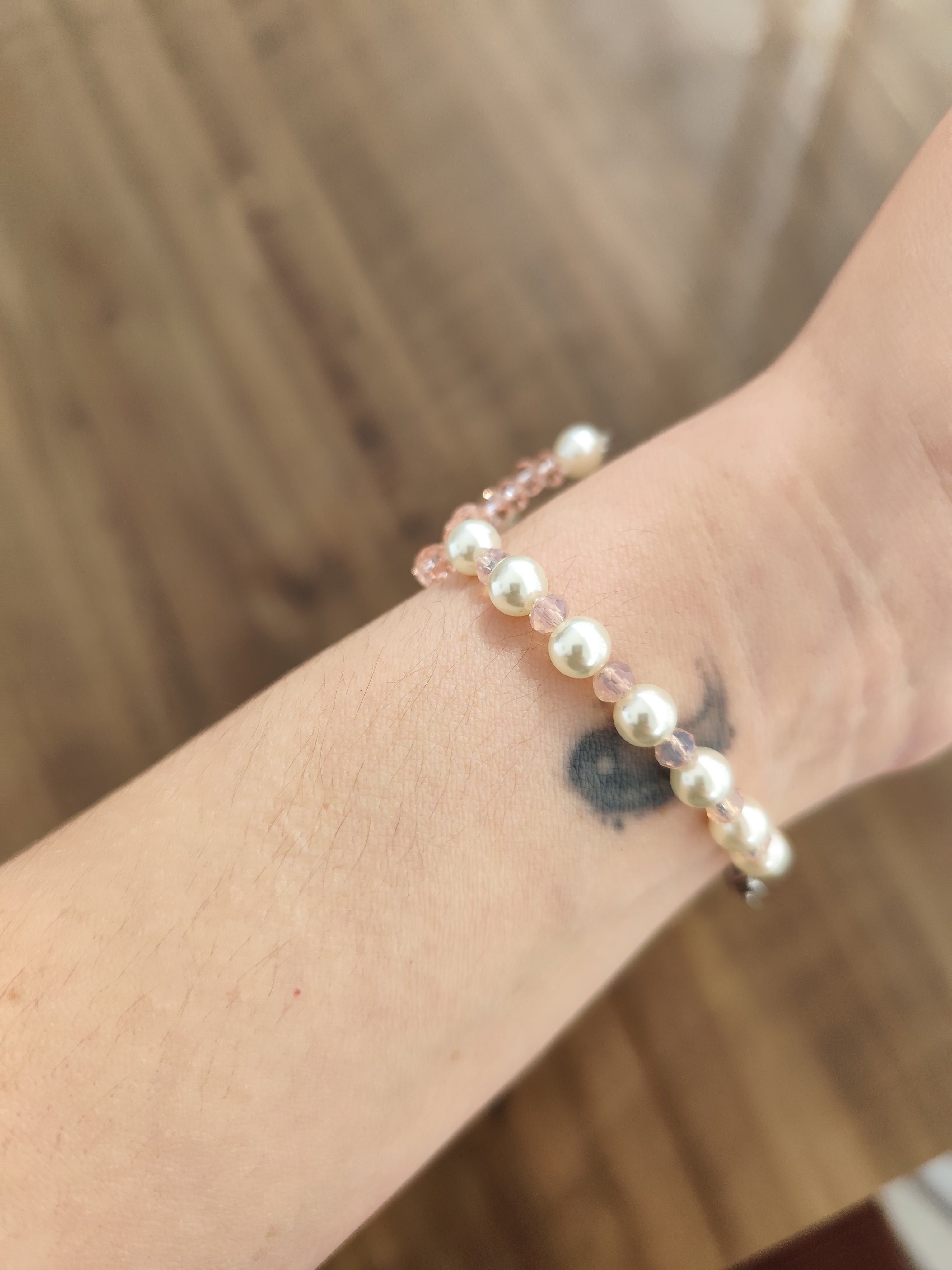 Pulseira Laço e Pérolas