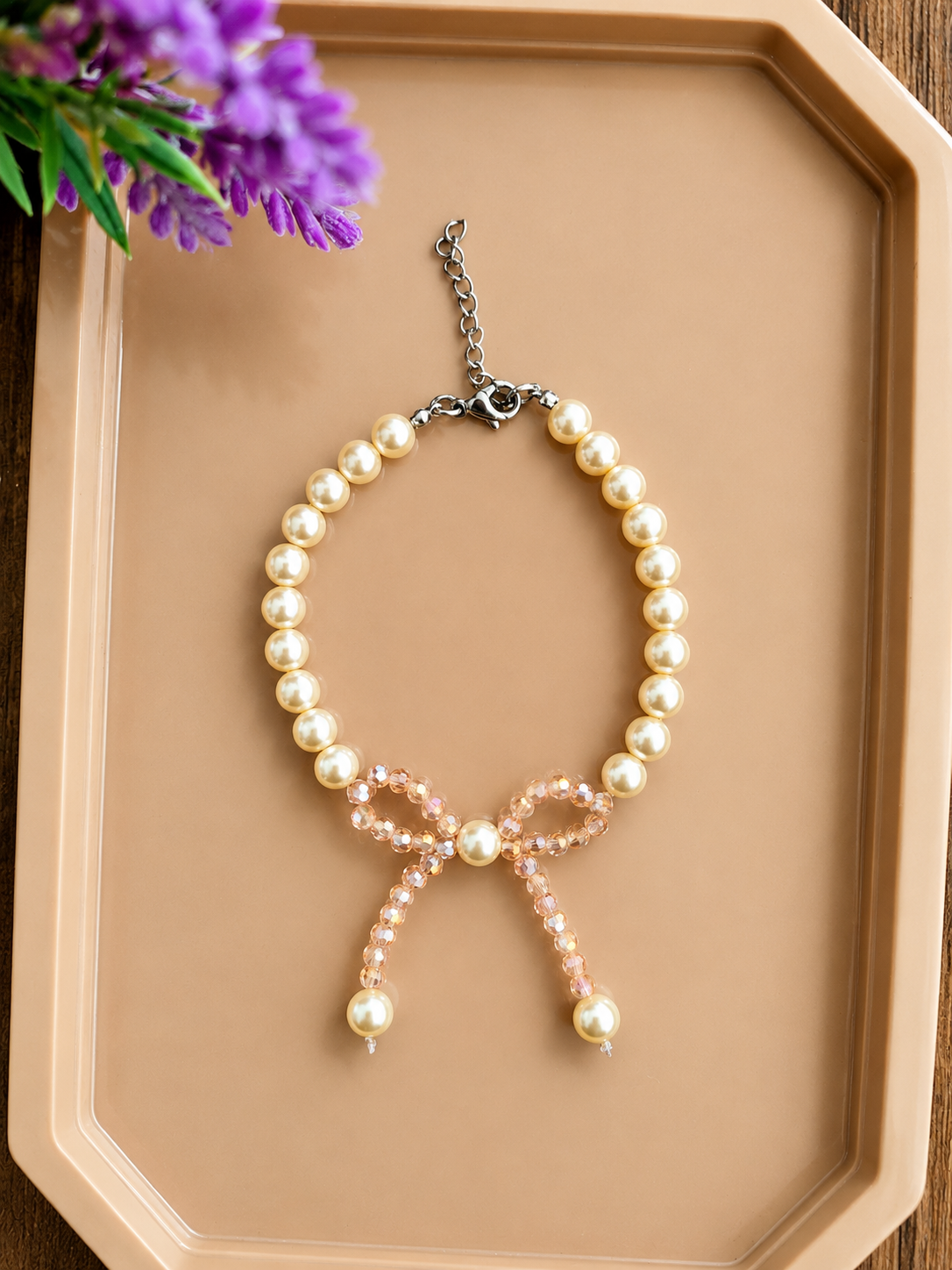 Pulseira Laço e Pérolas Champagne